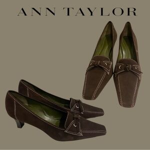 Ann Taylor Brown Suede Kitten Heel Loafers • Bow Detail • Size 9
